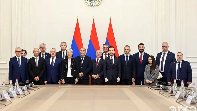 Representatives of national minorities in the Hungarian Parliament have visited the National Assembly.
